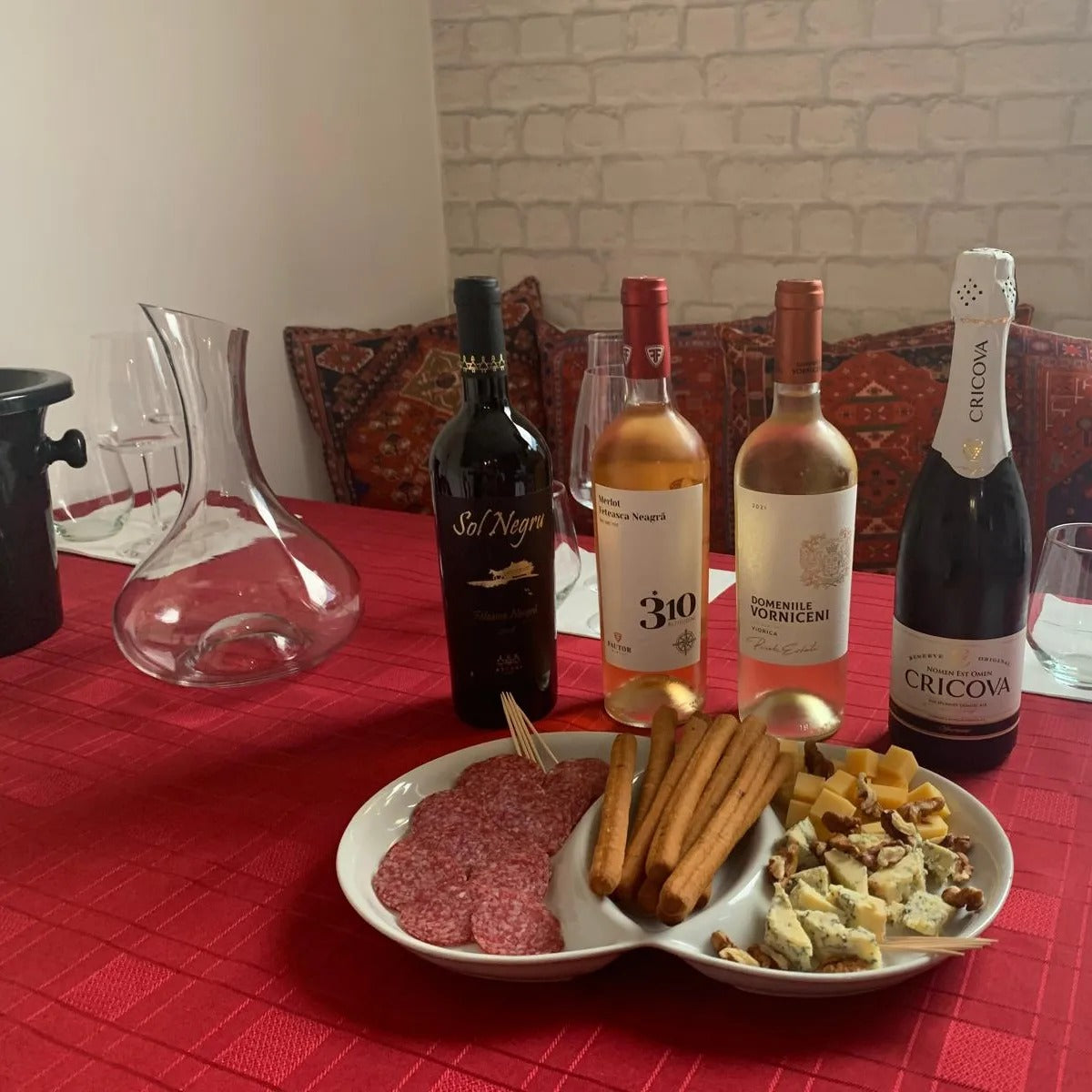 Wine and Twine - A knit & natter with a twist! Saturday 8th November, 5-7pm