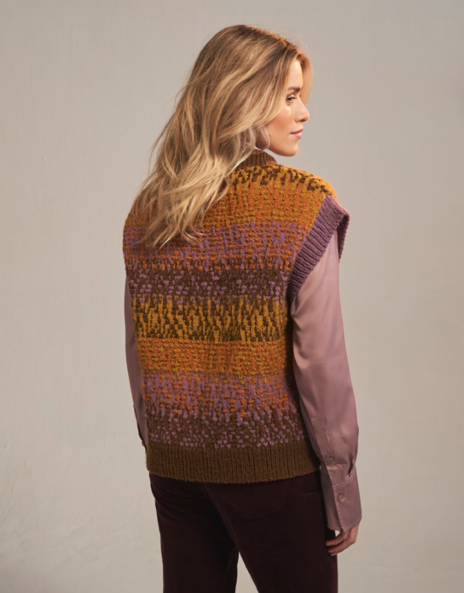 Sirdar - 10772 - Volcanic Vest - Loveful Acrylic DK