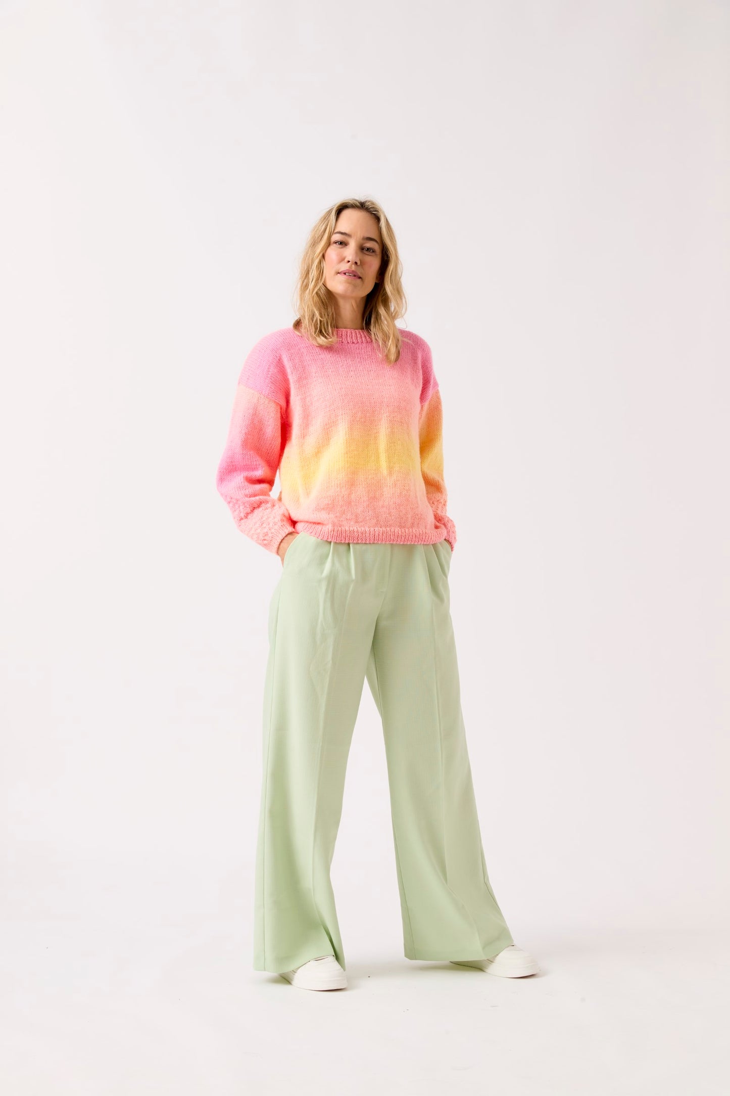 Sirdar - 10838 - Sleeve Appeal Sweater