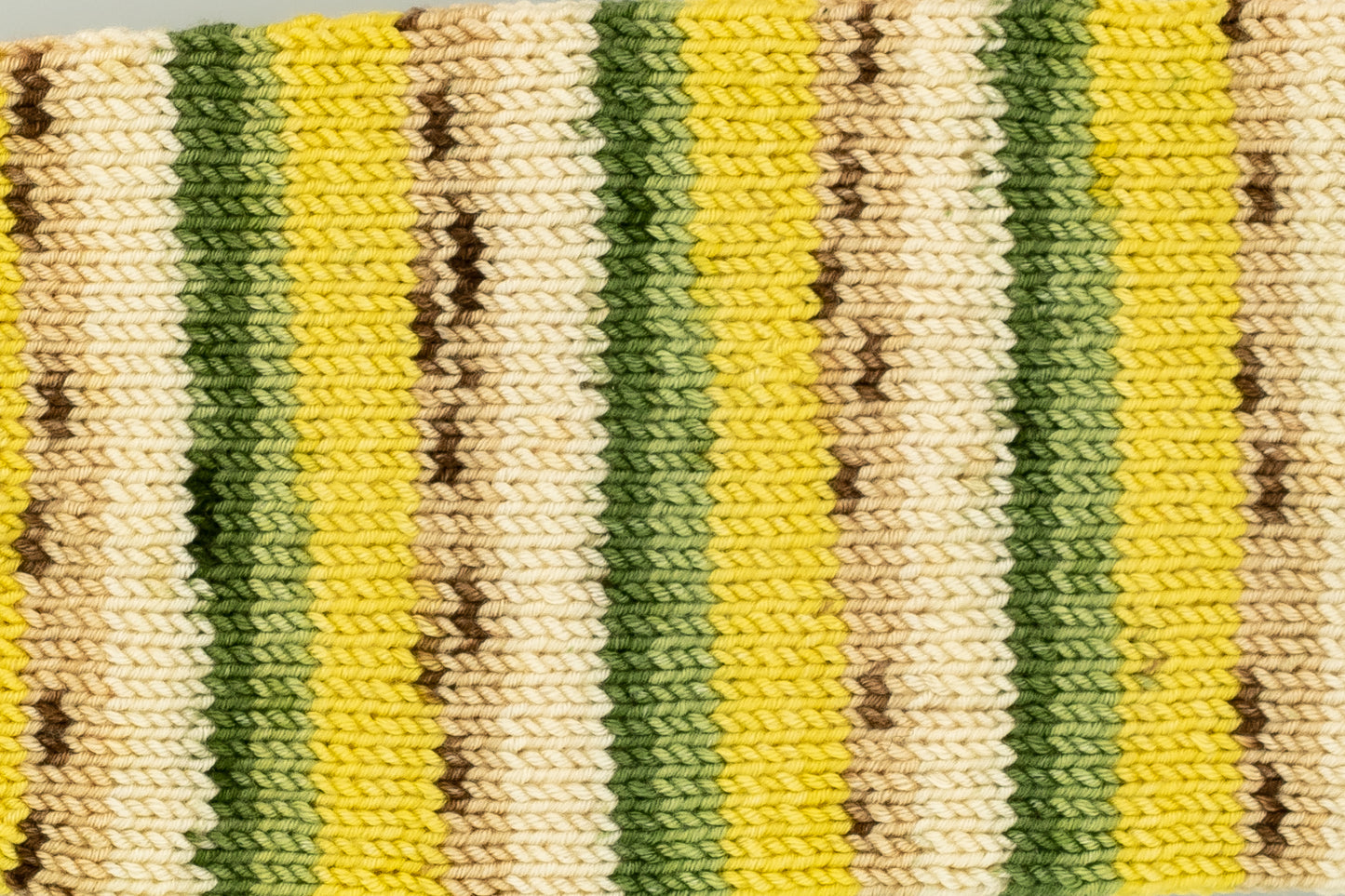 Banana - 4904, Swatch