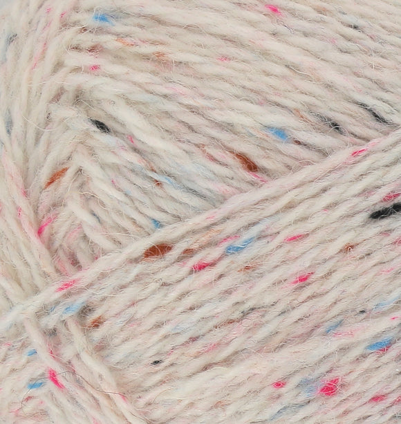 A close up of the new Forest Aran colourway