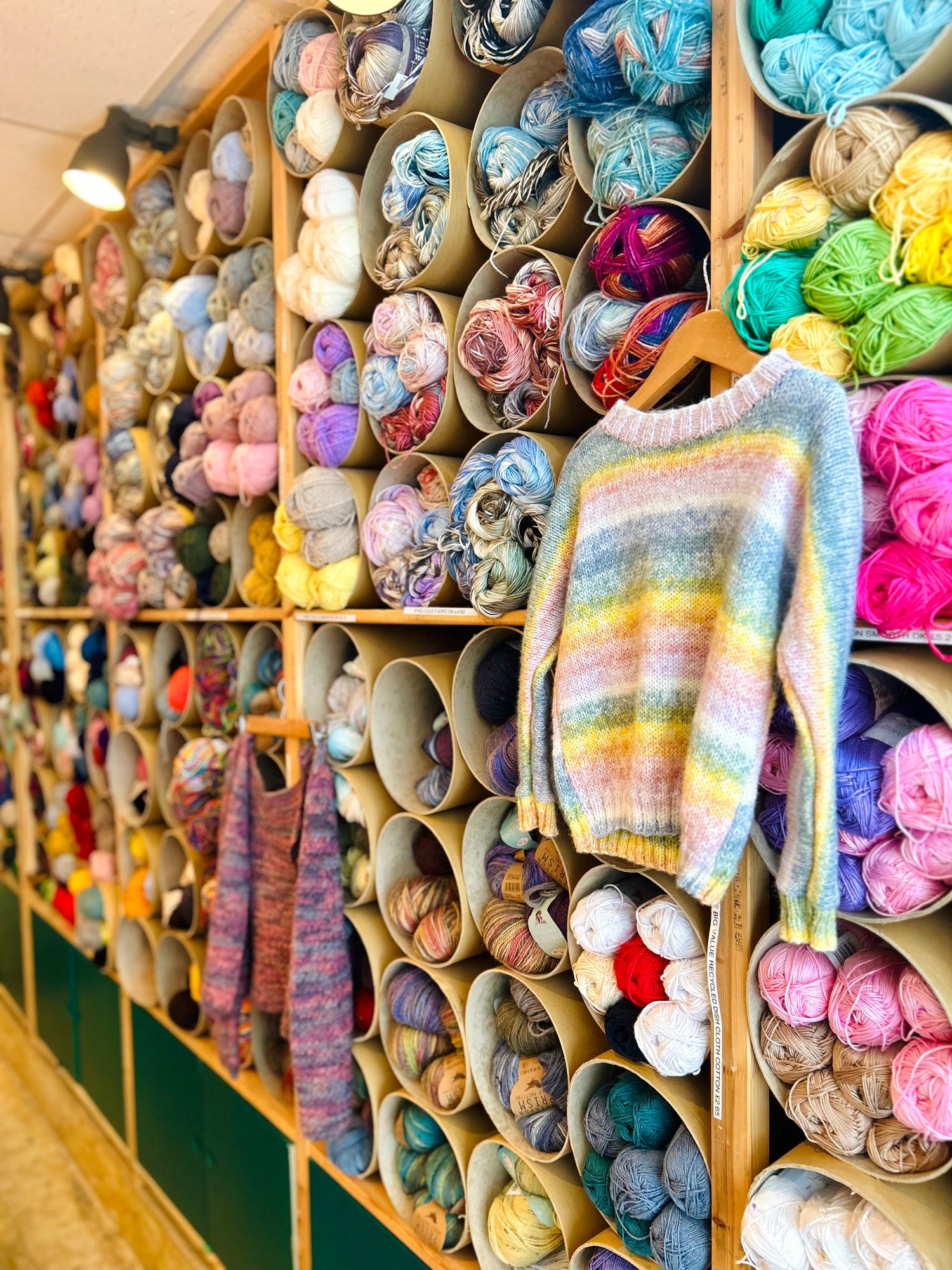Wall of wool