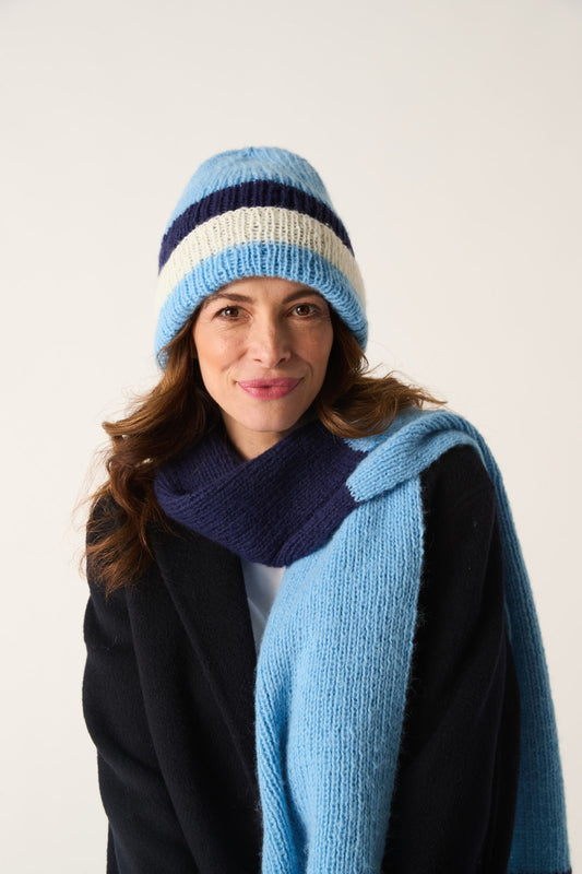 Sirdar Soft Down DK - 10886 - Wrap Me Up Scarf Set