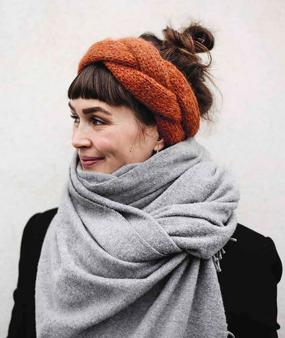 A Knitter's Year - 30 modern knits for every season by Ida Wirak Trettevik