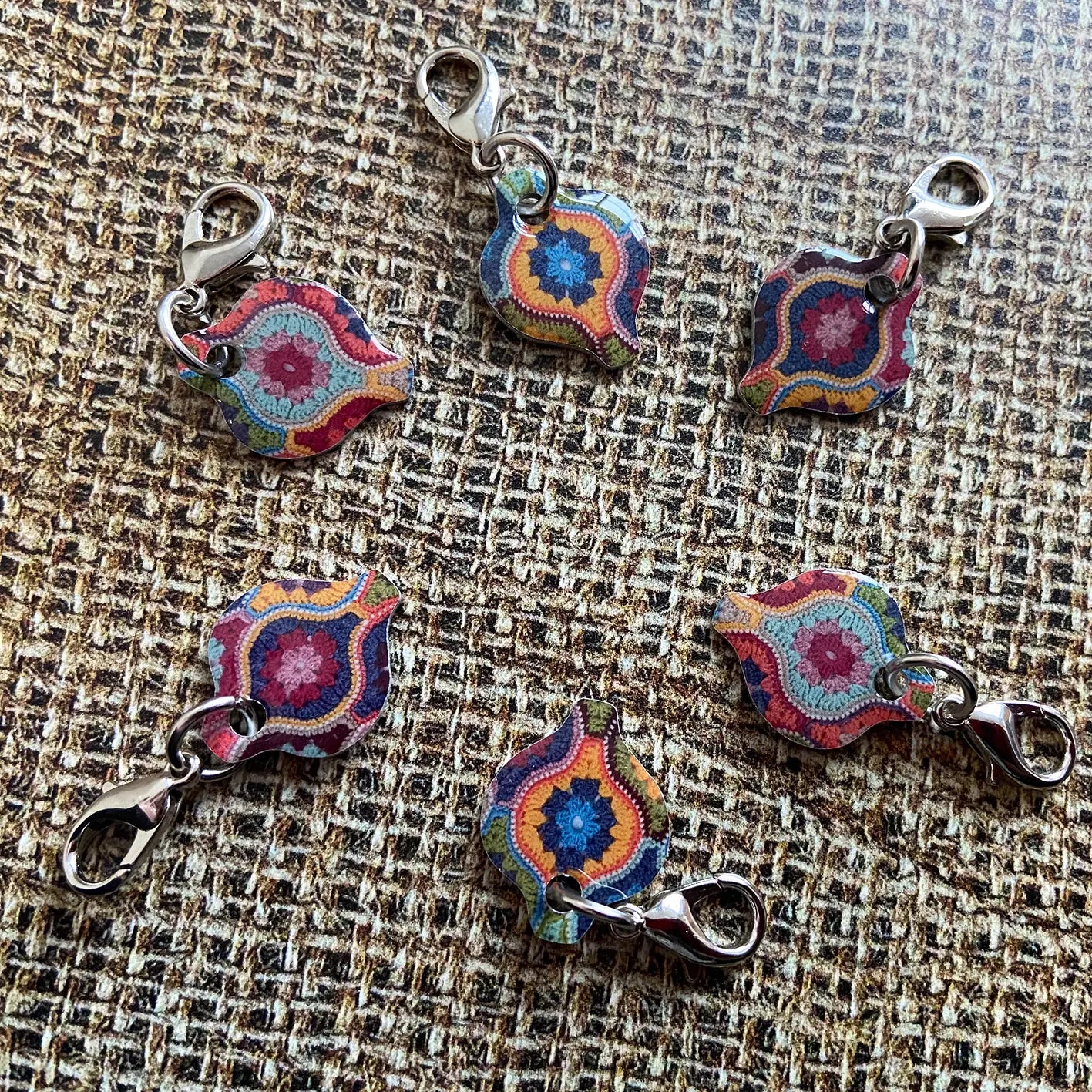 Mystical lanterns clasp