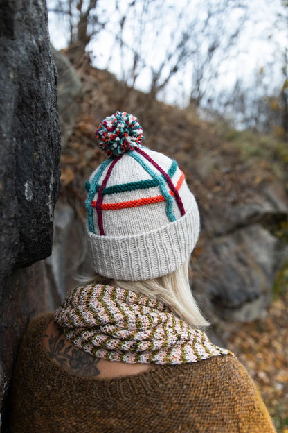 52 Weeks of Scrap Yarn - Beautiful Patterns for Year-Round Knitting by Laine