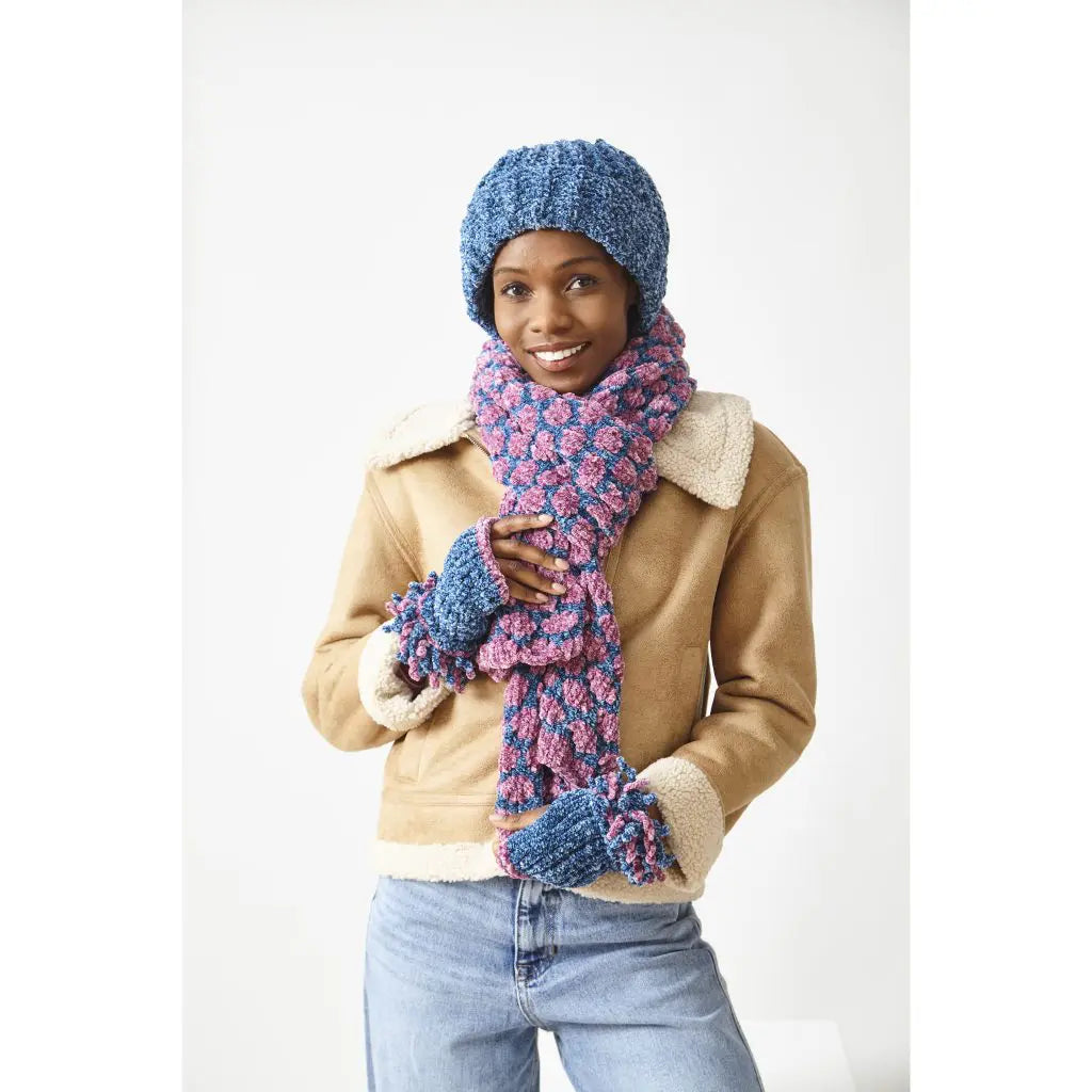 6318 - Cardigan, Scarf, Hat and Handwarmers - Yummy Tweed