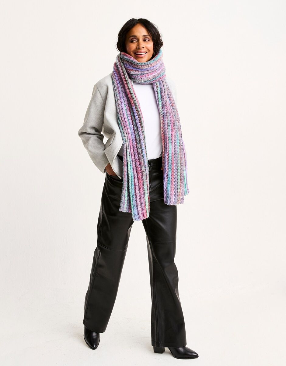 Sirdar - 10811 - Rich Seam Crochet Scarf