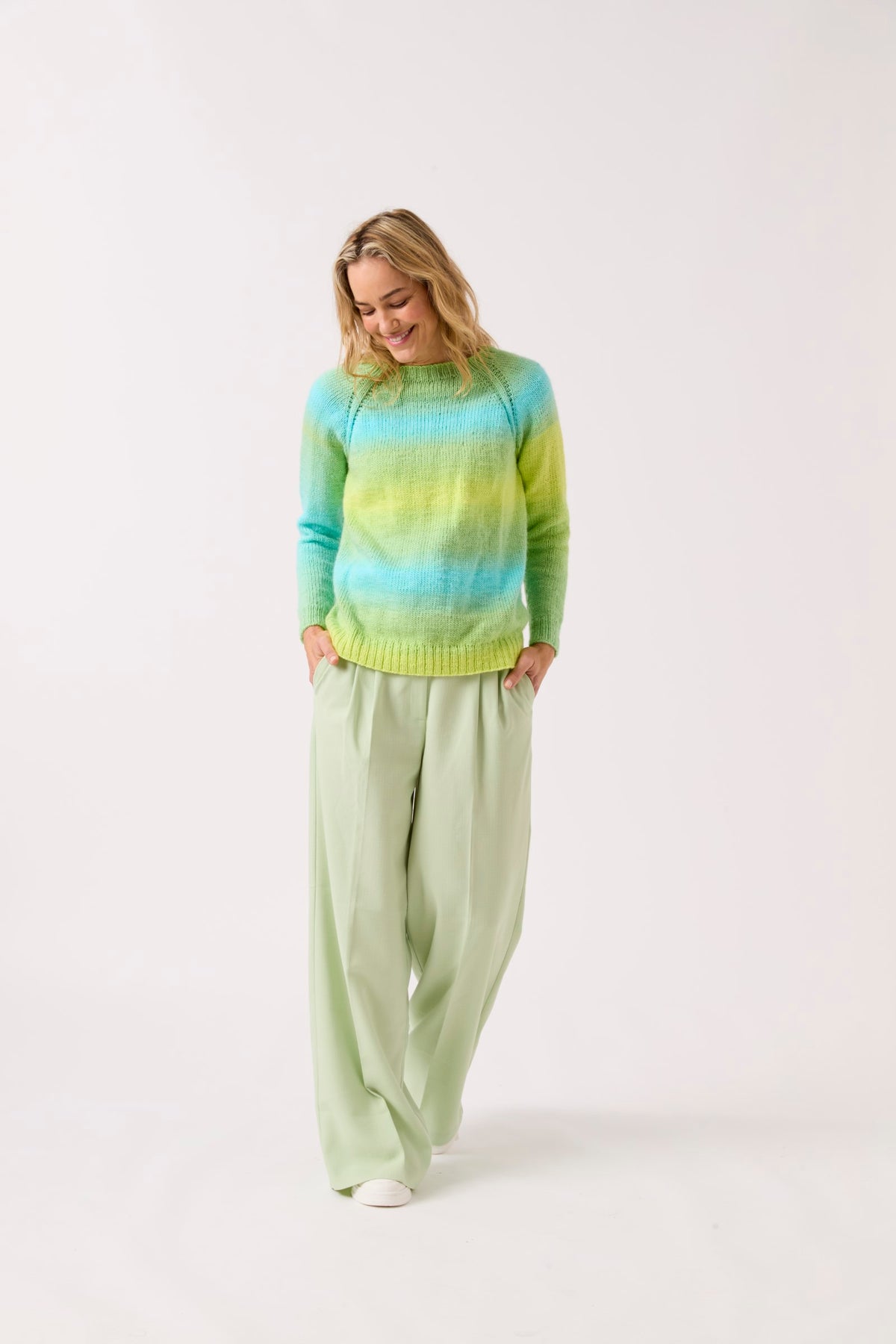 Round The Raglan Sweater in Sirdar Jewelspun Ombre Aran