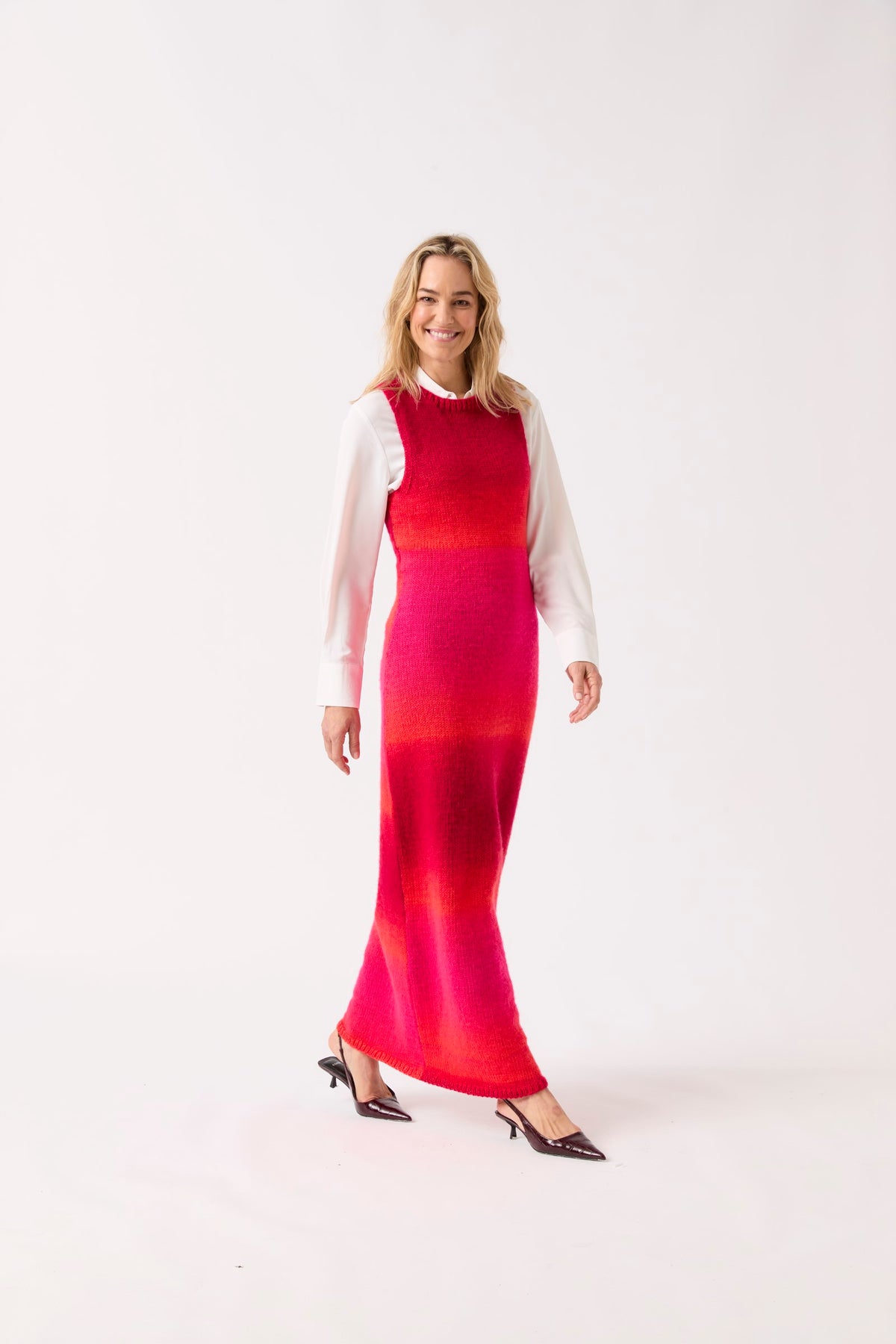 Sirdar Dress 10846 - Jewelspun Ombre Aran