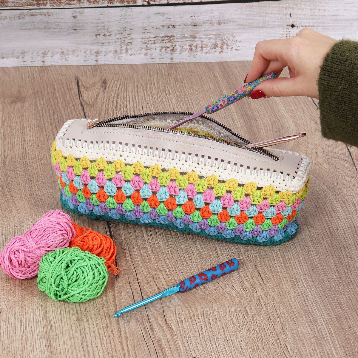 Stripe Bag with Zip Crochet Kit