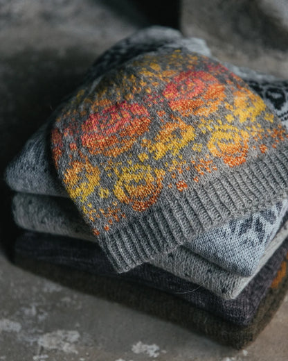 Strands of Joy - 20 colourwork knitting patterns for calm by Laine
