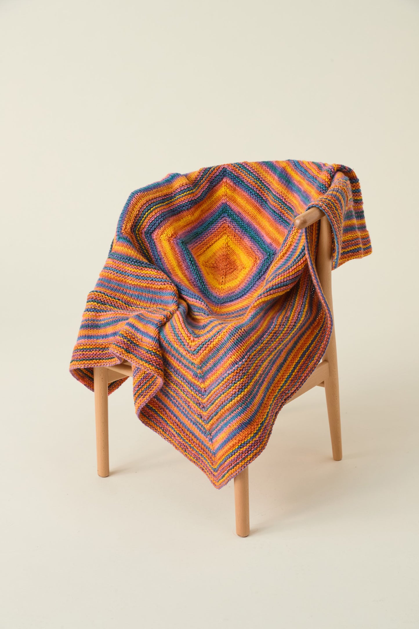 Hayfield Spirit Chunky - 10866 - Square Deal Blanket