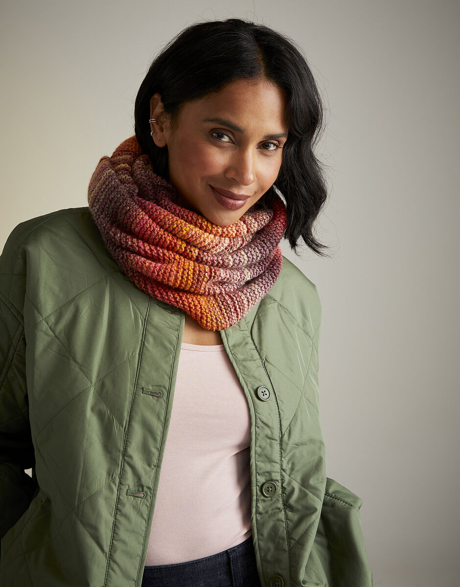 Sirdar - 10729 - Sunset Stroll Snood