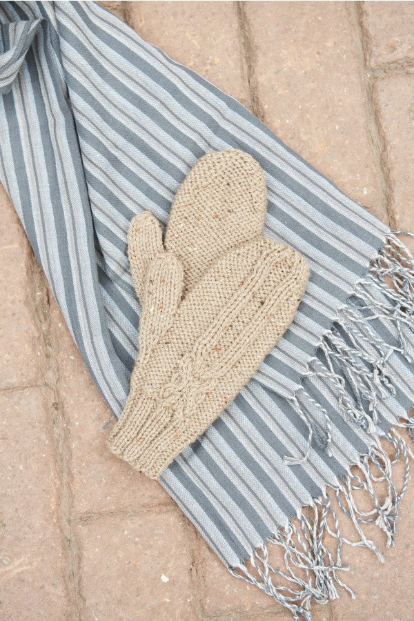 Hayfield Bonus Aran - 16 Favourite Aran Knits (Book)